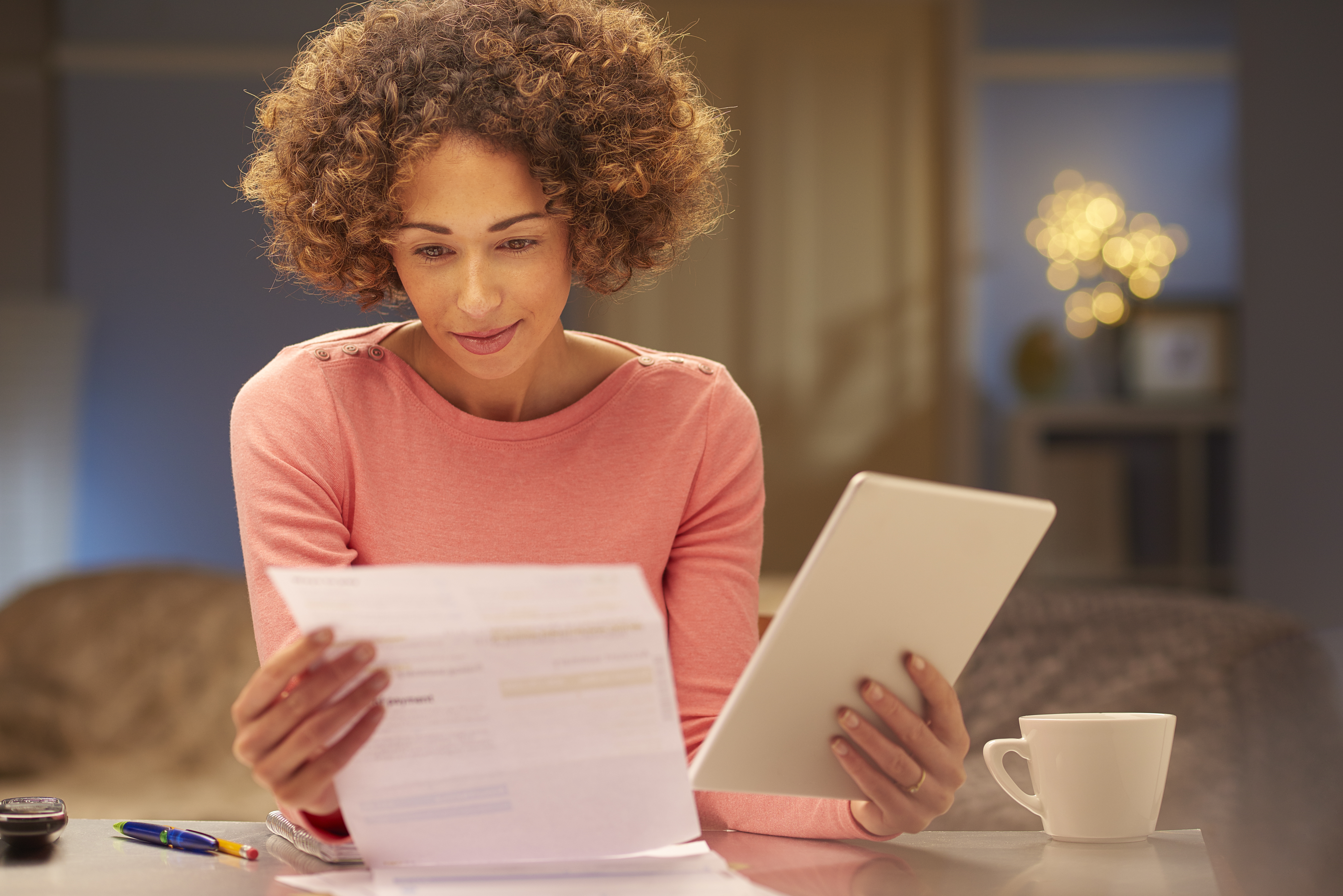What are short-term vs long-term energy contracts?