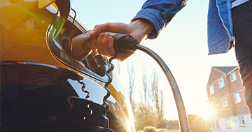 Pros and Cons of Electric Cars