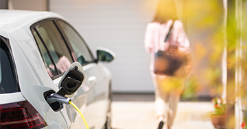 What is an Electric Vehicle and How Does it Work?